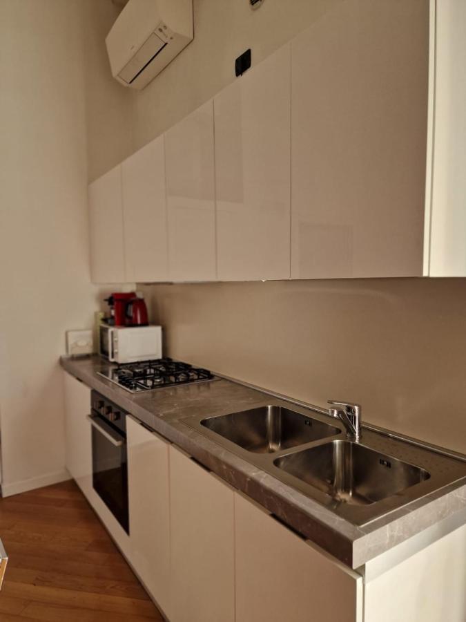Appartement Vittoria Al Lago à Desenzano del Garda Extérieur photo