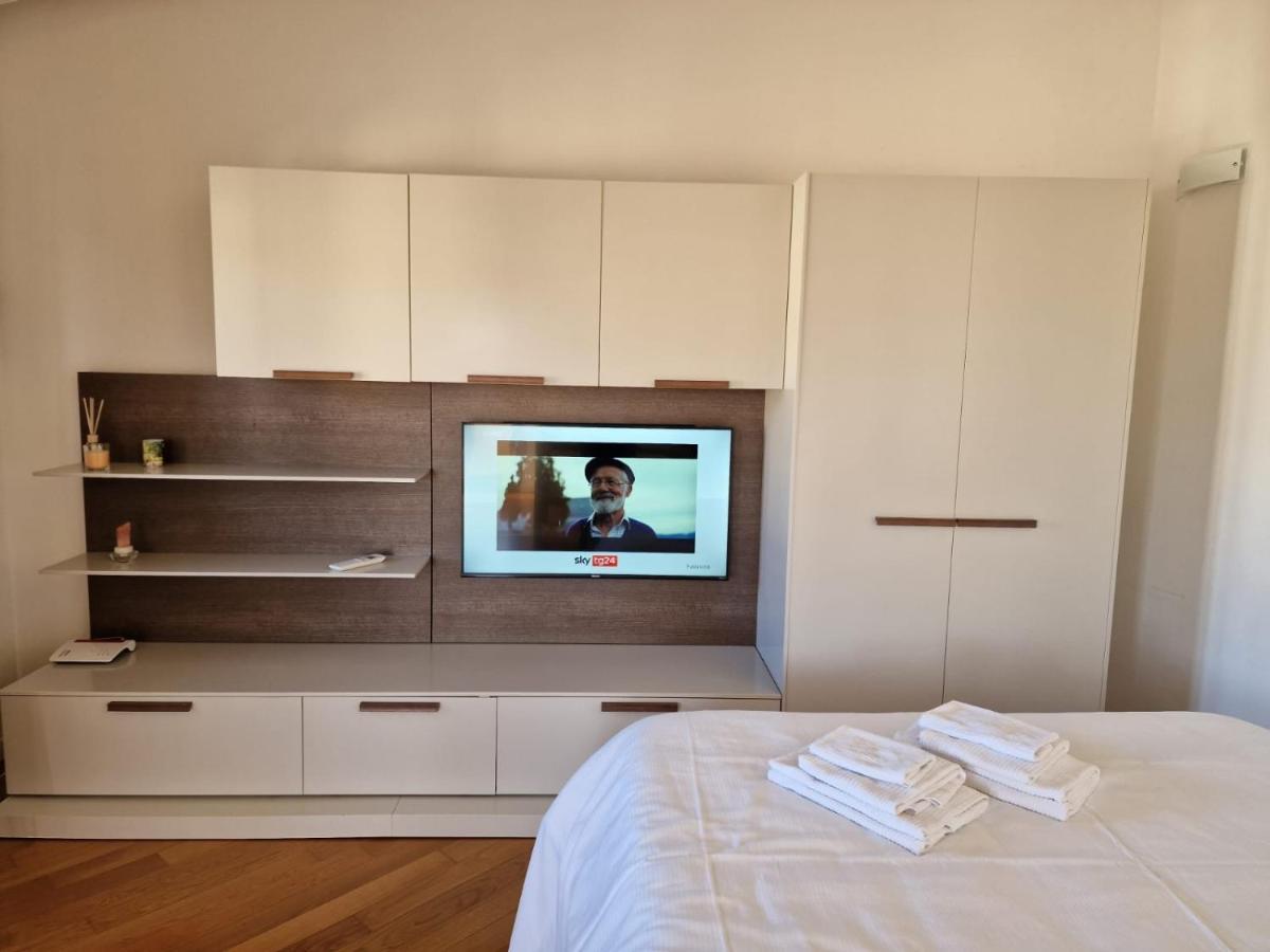 Appartement Vittoria Al Lago à Desenzano del Garda Extérieur photo